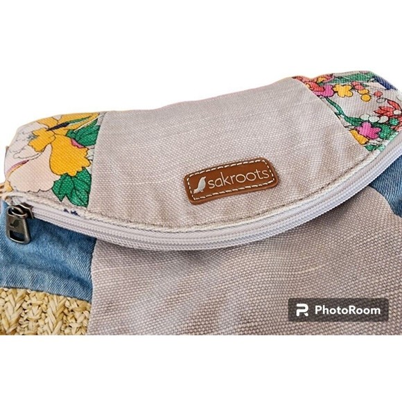 Sakroots Fold over Purse Crossbody - Picture 5 of 9